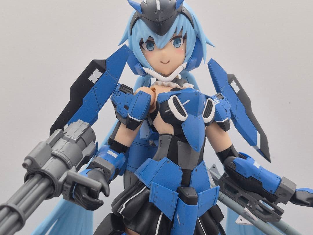 フレームアームズガール　スティレット　グランデスケール　塗装済み