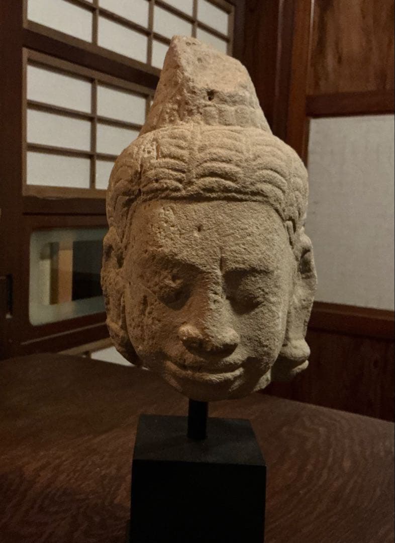 クメール彫刻　仏頭
