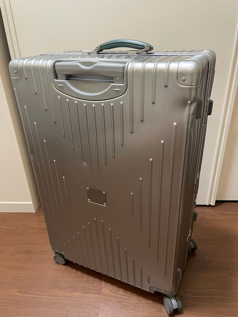 r*a様 イノベーター スーツケース L size