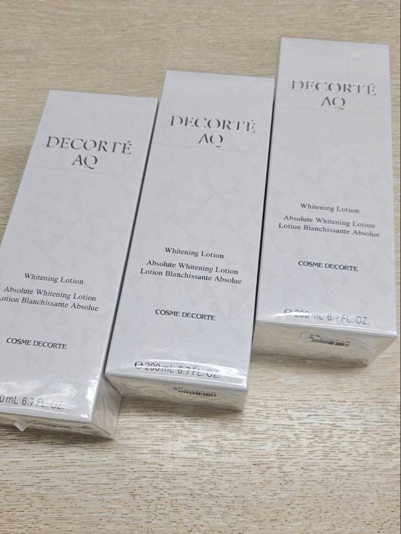 未開封 コスメデコルテ AQ ホワイトニングローション 200mL 3本セット コスメデコルテ AQ ホワイトニング ローション〈美白化粧水未開封品2本