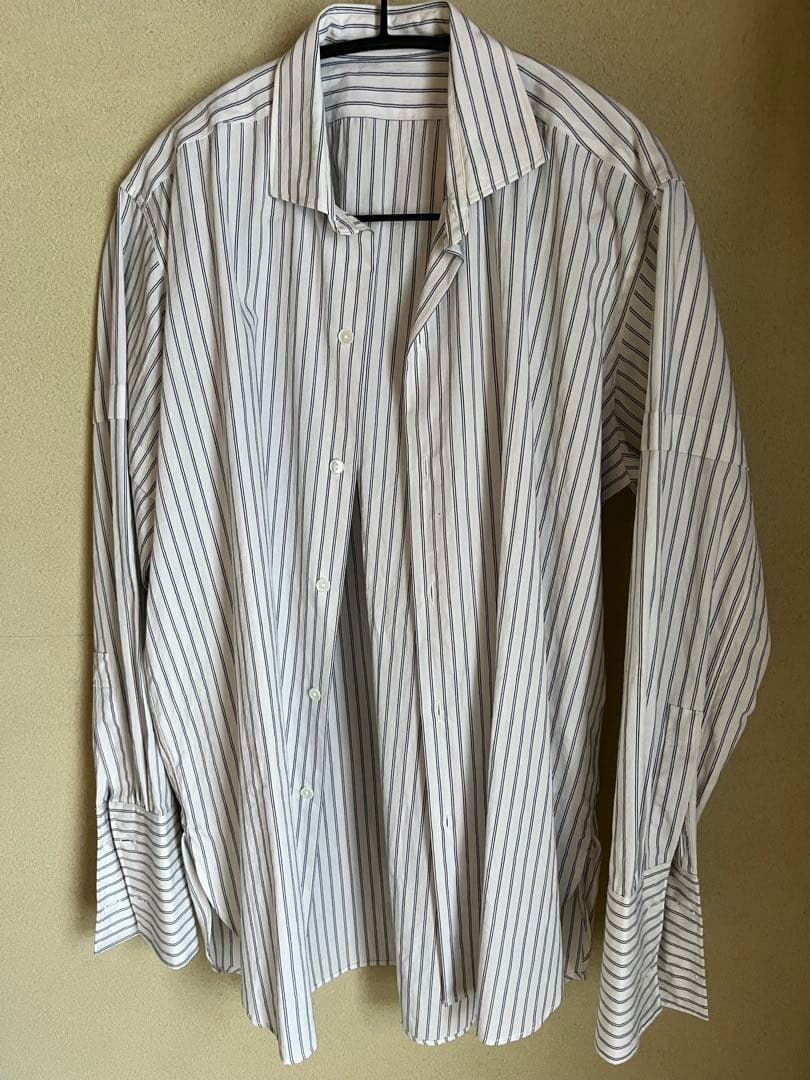 【柴田ひかり】ストライプ長袖シャツ(ホワイト)