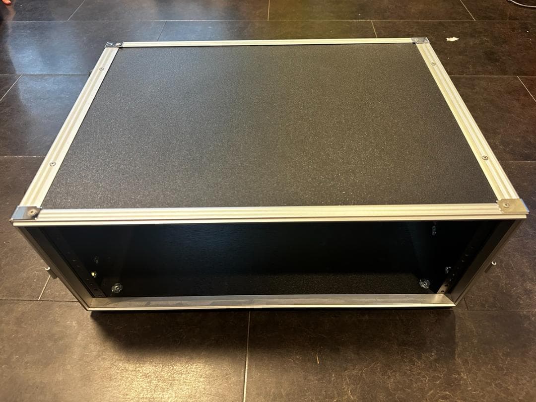 IKEBEオリジナル　4Uラックケース Ikebe Original 【EXCEL】レザー製ラックケース【H-4U / 220mm