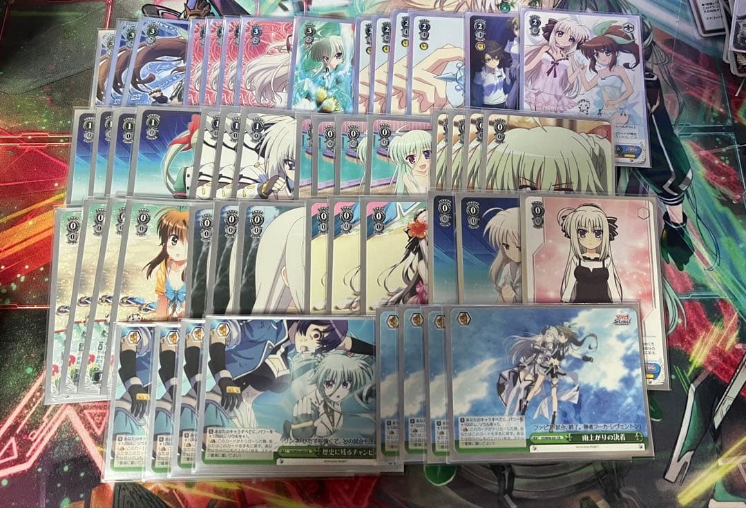 ヴァイスシュヴァルツ　vivid strike デッキ1つ