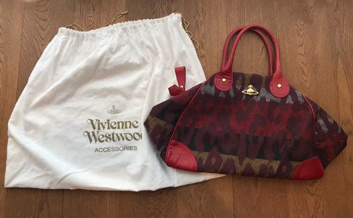 ヴィヴィアンウエストウッド（Vivienne Westwood）バッグ 赤