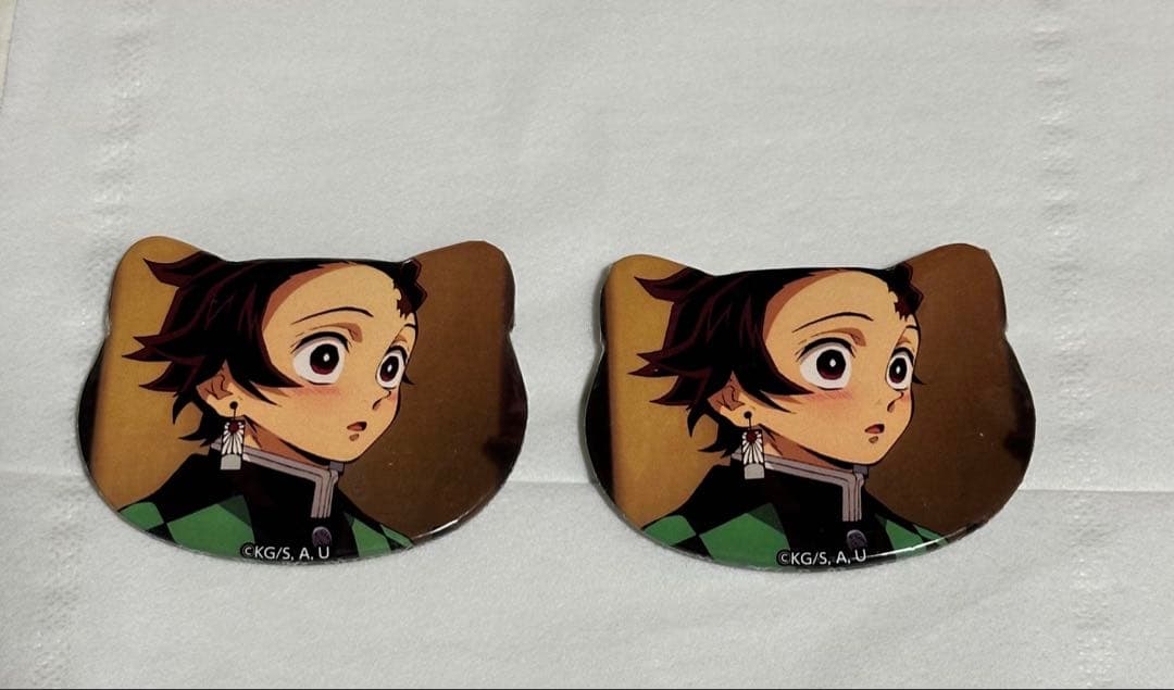 鬼滅の刃　竃門炭治郎　炭治郎　ケモミミ缶バッジ　2個