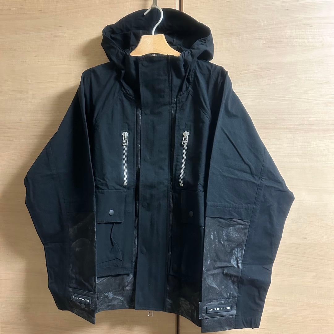 専用ALWAYS OUT OF STOCK 迷彩柄 マウンテンパーカ