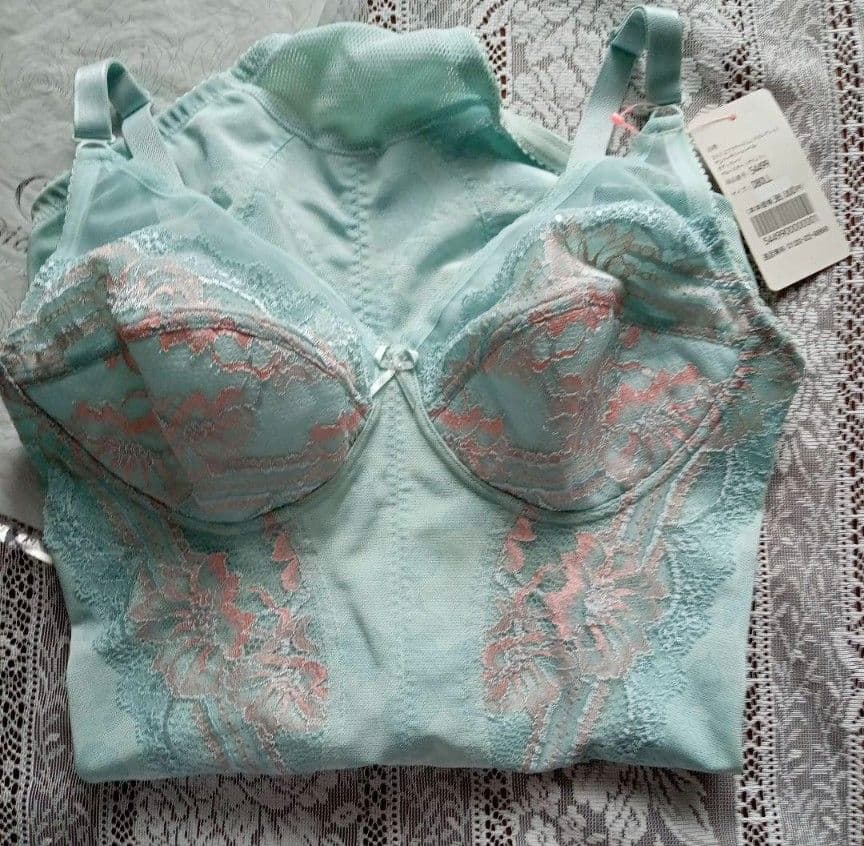 【新品未使用】ダイアジェンヌ D80LL ミントグリーン レース ボディスーツ