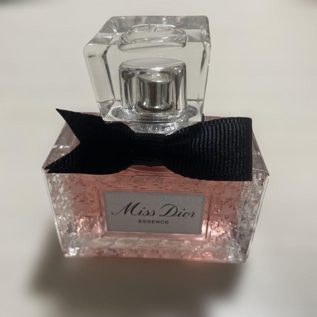 カリカリ梅様専Miss Dior Essence 35ml 25年新作　本体のみ