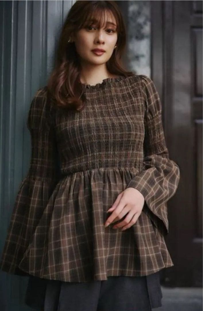 トップス herlipto Checked Flared Peplum Top