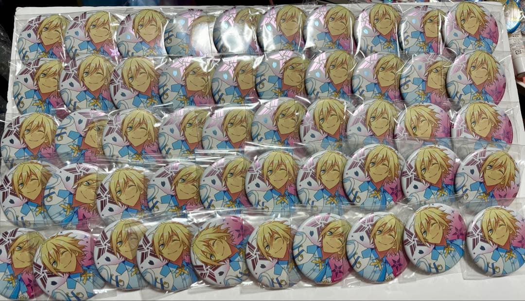 あんスタ 天祥院英智 3周年 缶バッジ 50個 まとめ売り あんスタ 缶バッジ 天祥院英智 - メルカリ
