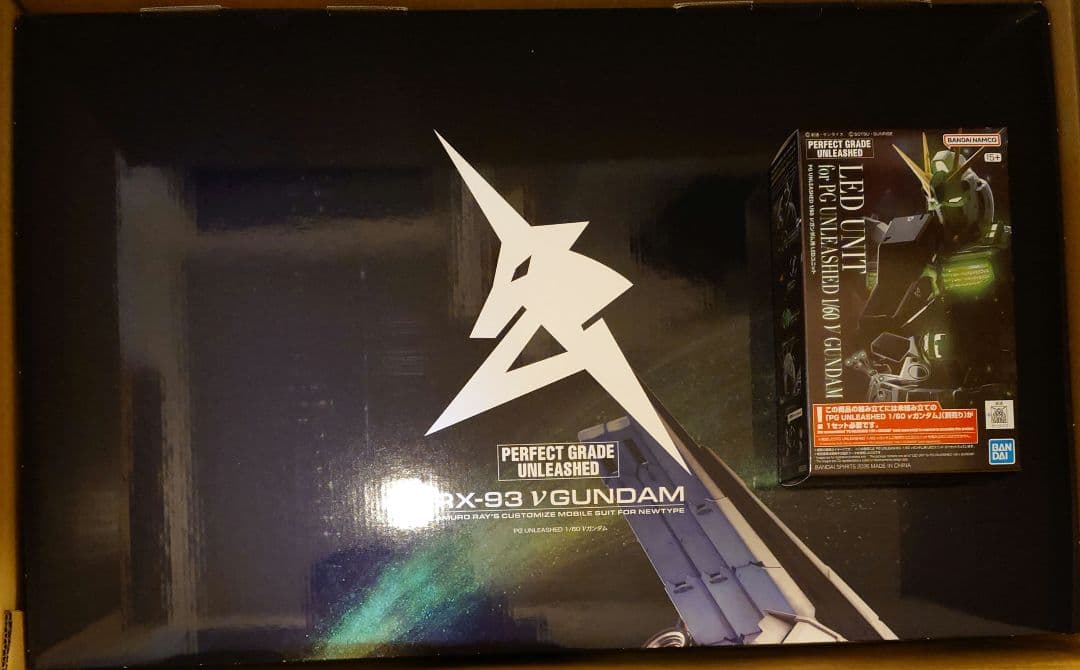 PG UNLEASHED 1/60 νガンダム + LEDユニットセット