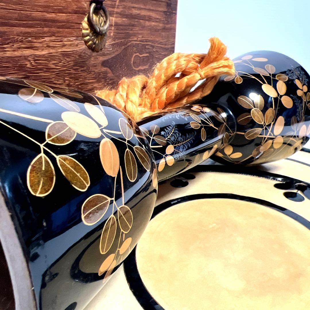 【良品】鼓　蒔絵　小鼓　胴　和楽器　漆塗り　伝統芸能　能 歌舞伎　金彩 夕顔蒔絵小鼓胴 文化遺産オンライン