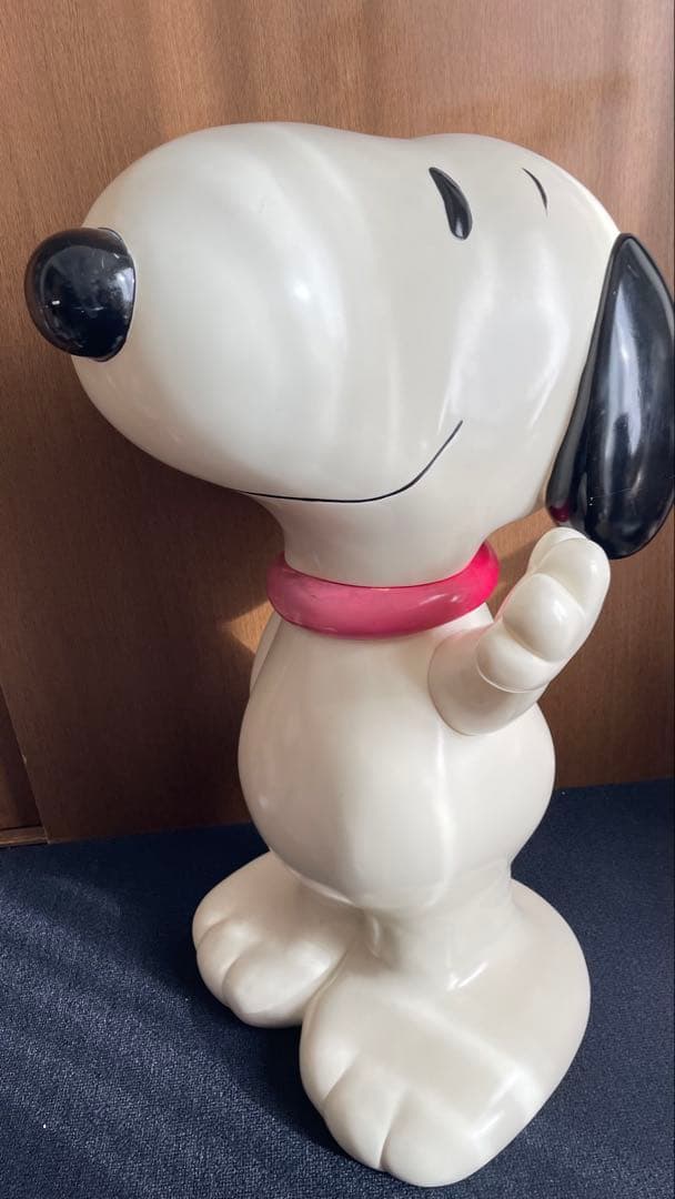 K*Y様 ユタカ スヌーピー SNOOPY 等身大 フィギュア スタチュー 置物 YUTAKA(ユタカ)のスヌーピー等身大フィギュアが入荷致しました！【中央