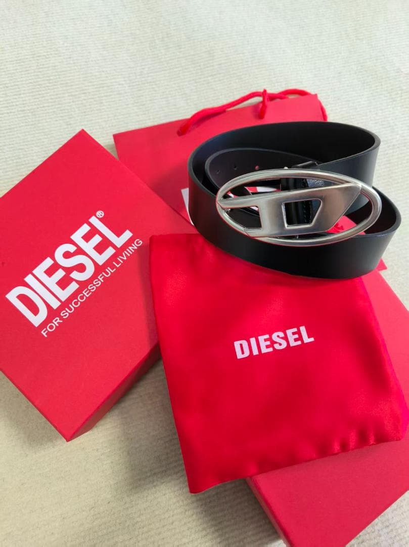 DIESEL ブラック ベルト 専用袋・箱付き