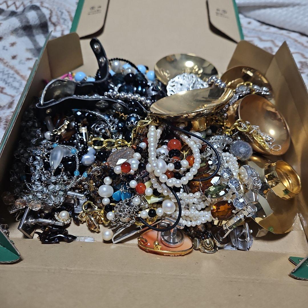 遺品整理イミテーション - メルカリ