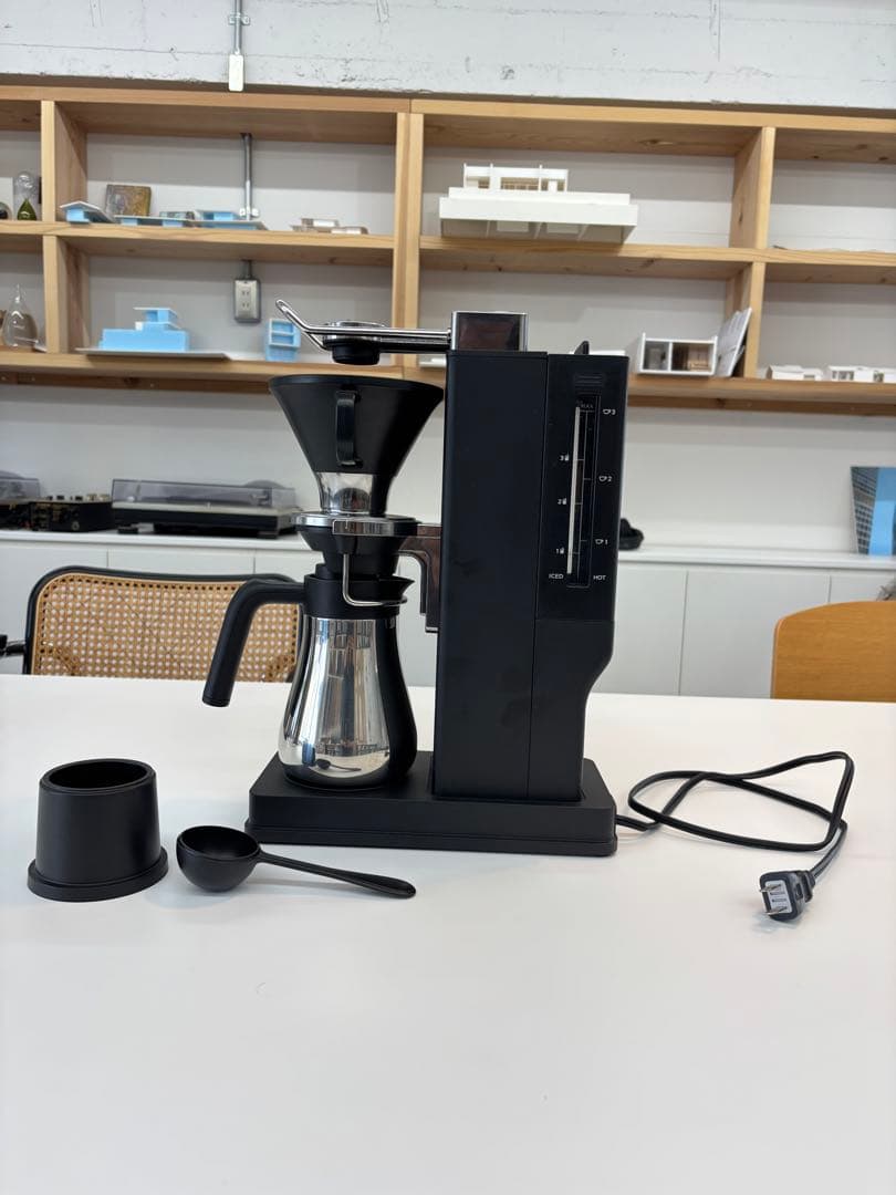 ドリップコーヒーメーカー ブラック