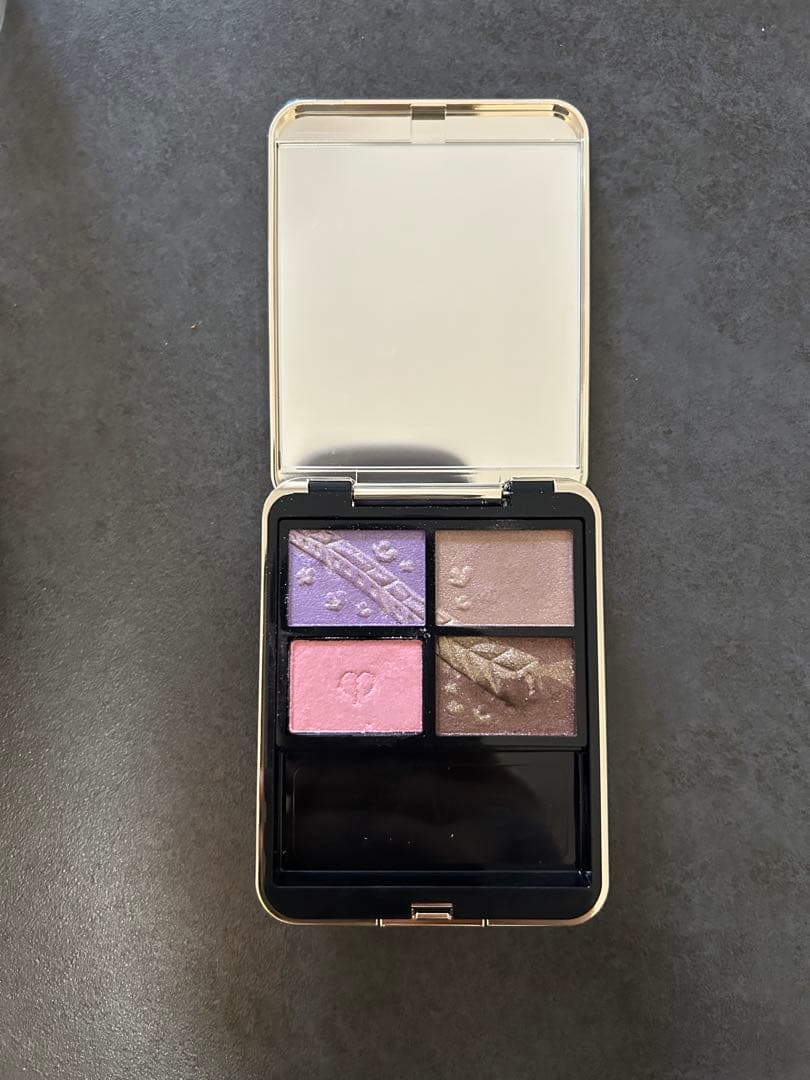 オンブルクルールクアドリ(504) HOLIDAY 2025