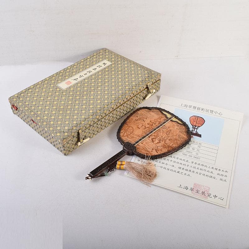 中国　唐木紫檀枠　山水人物彫　檀香宮扇　団扇　証明書付　C　8311