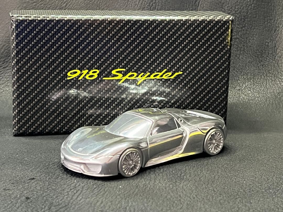 【ポルシェ918スパイダー】メタル ミニカー ペーパーウェイト　非売品