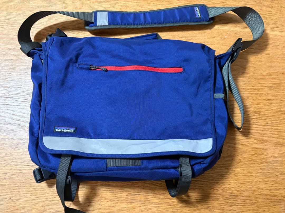 Patagonia ハーフマス メッセンジャーバッグ PCバッグ