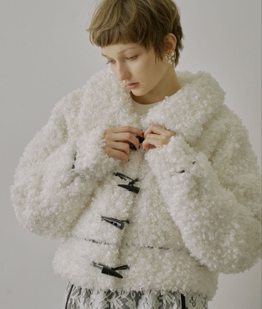 VIOLETTA ボアショートコート