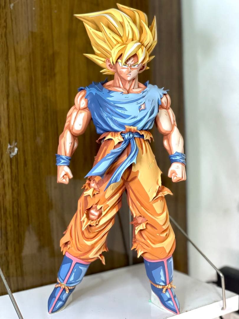 ドラゴンボールフィギュア超サイヤ人 孫悟空 リペイント品