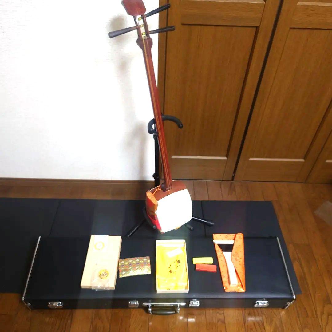 三味線　べっこうバチ　先端欠けなし　ハードケース 　三味線　撥　バチ　天然素材 newkoujiuta.jpg