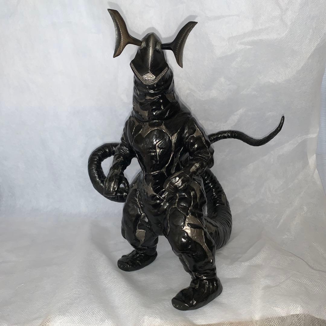 CCP宇宙怪獣エレキングブラックver