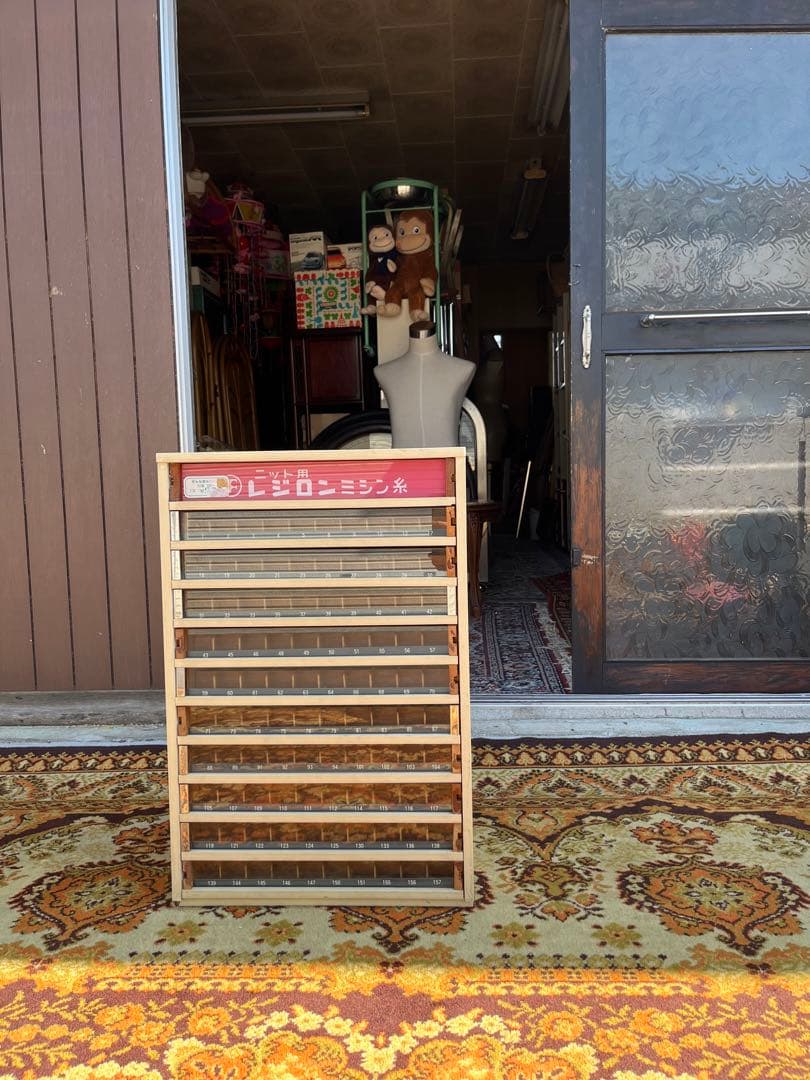 ⑥ ミシン糸ケース ミシン糸収納棚 昭和レトロ 当時物 インテリア アンティーク ミシン糸ケース 什器 収納棚 昭和レトロ インテリア アンティーク 棚