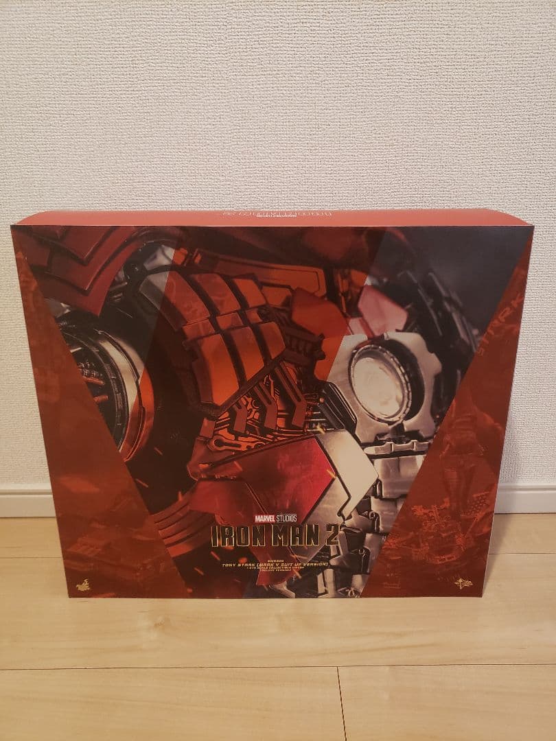 ホットトイズ　トニー・スターク　マーク５・スーツアップ　ボーナスアクセサリー付き