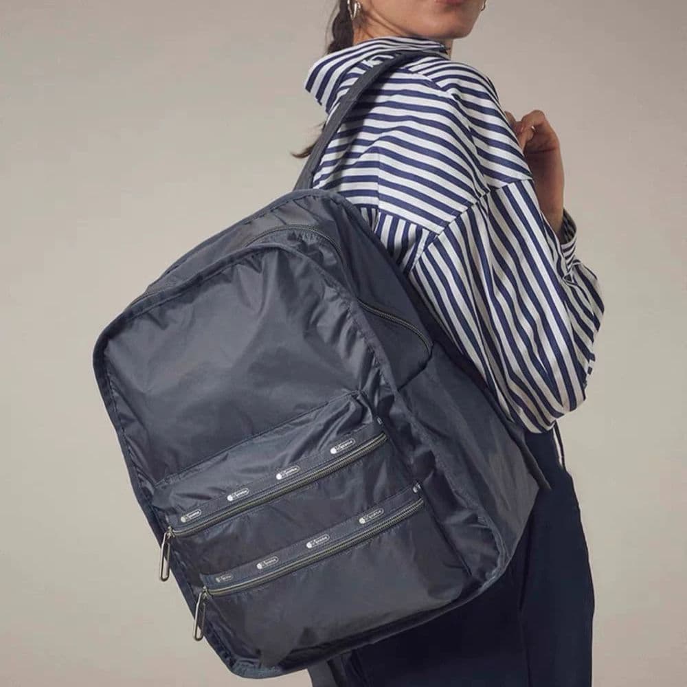 新品 レスポートサック エッセンシャル グレー リュック 超軽量