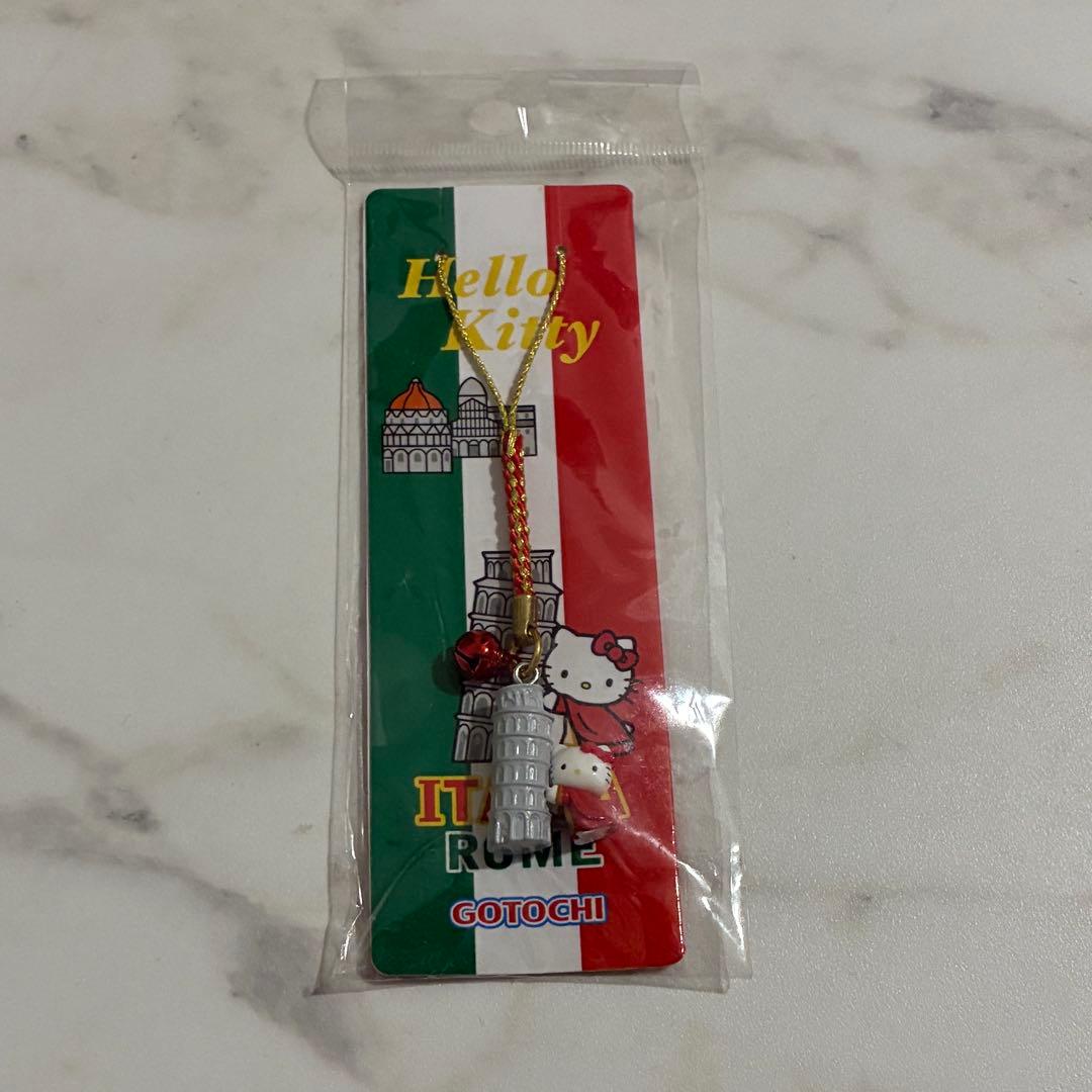 ハローキティ ピサの斜塔 ご当地ストラップ イタリア ローマ - メルカリ