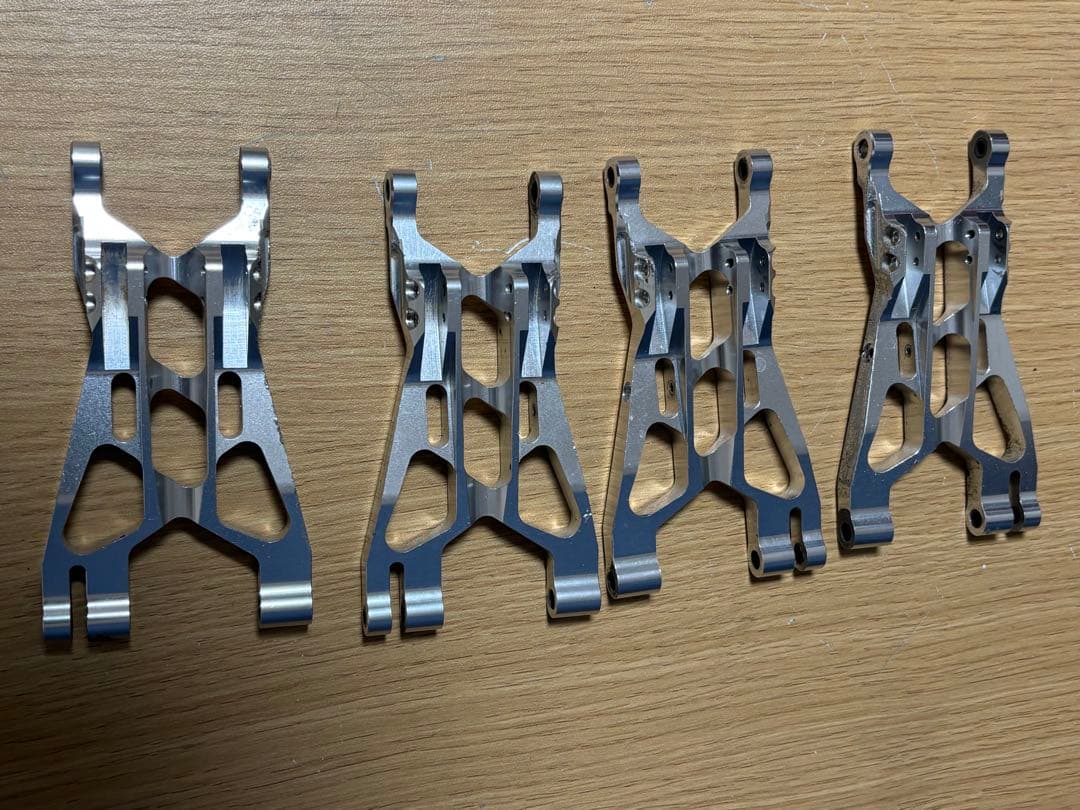 Ｋ*様 hpiサベージIntegy アルミ ロワーアーム1台分