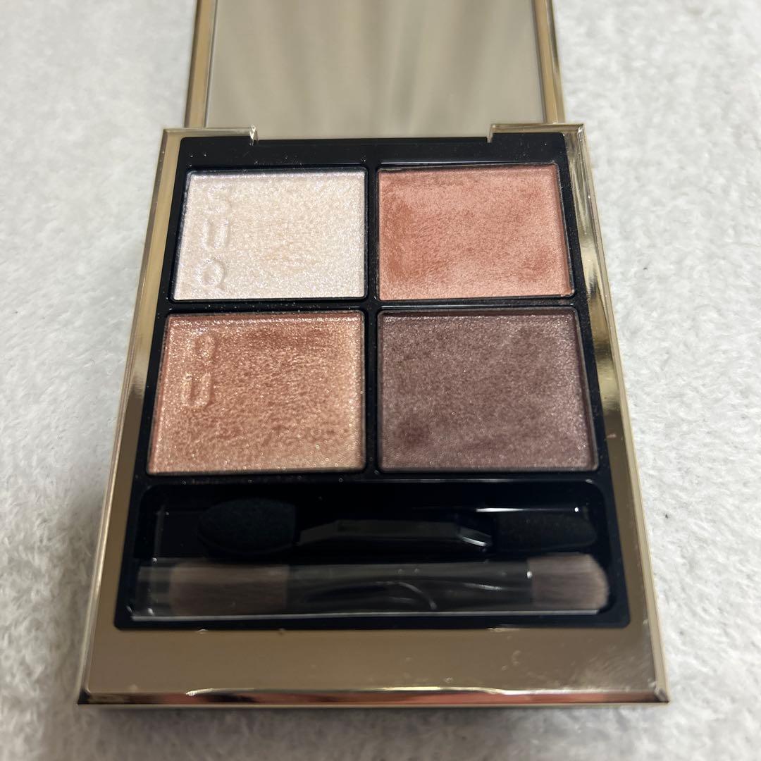 SUQQU 凛覗　アイシャドウ　15 シグニチャーカラーアイズ