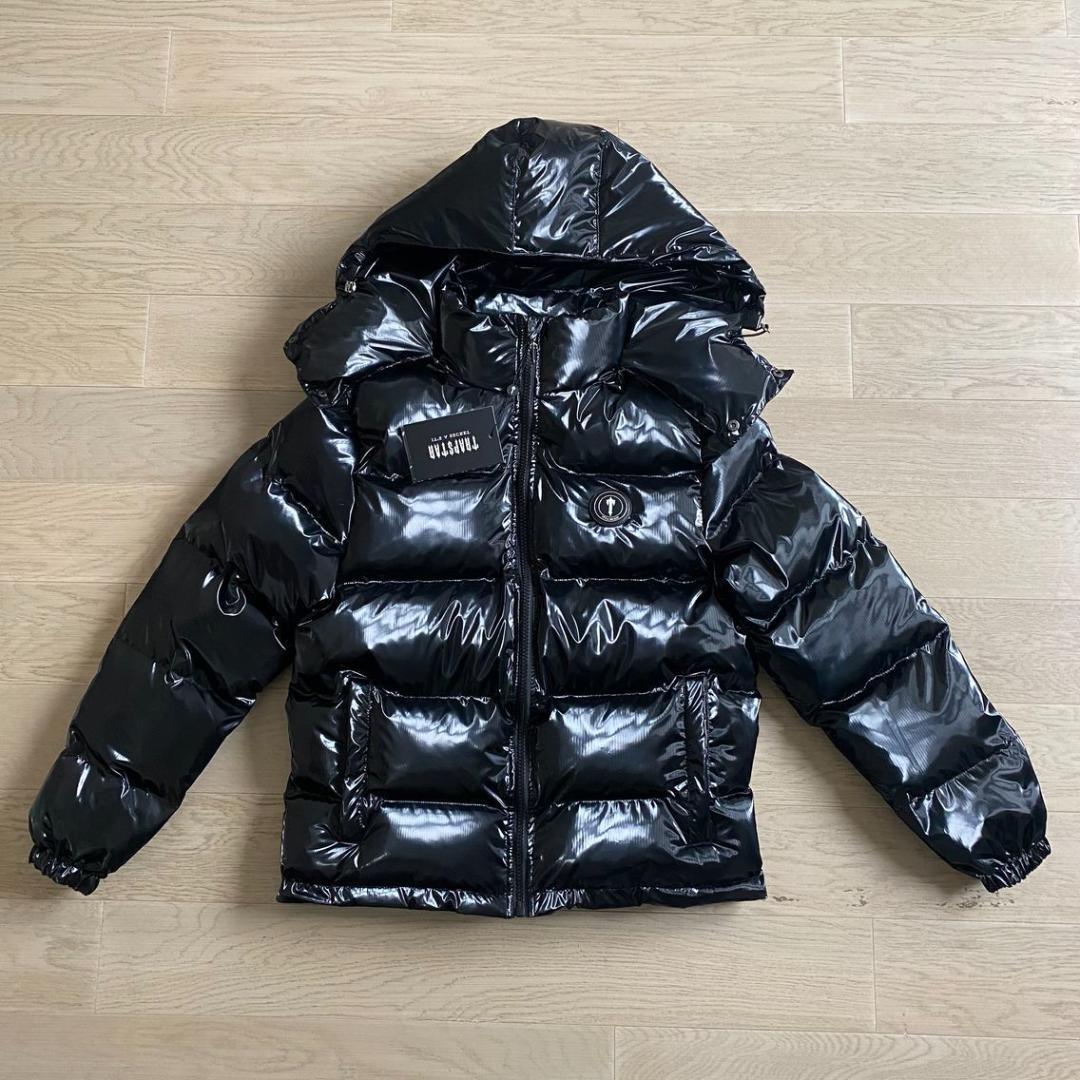 TRAPSTAR ブラック フード付きダウンジャケット TRAPSTARブラックダウンジャケット フード付き - メルカリ