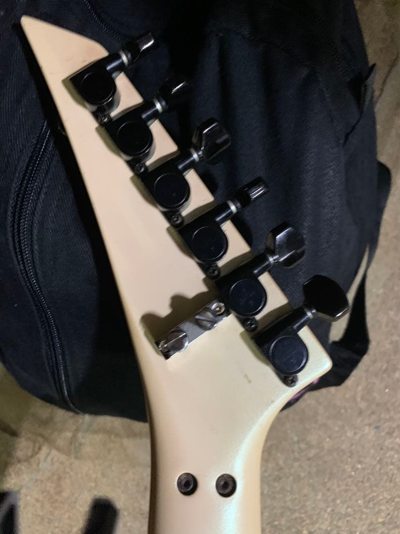 FERNANDES ☆ フェルナンデス エレキギター 現状品 （自家塗装