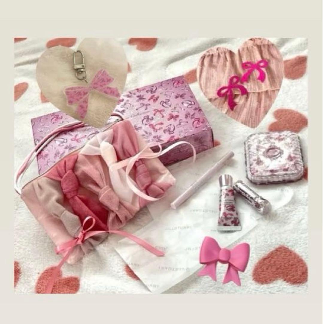 ジルスチュアート　クリスマスコフレ　2025リボンファッションショーコレクション