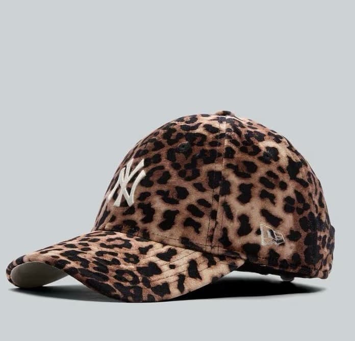 新品☆ヒョウ柄☆ニューエラ キャップ NEW ERA 9FORTY ヤンキース