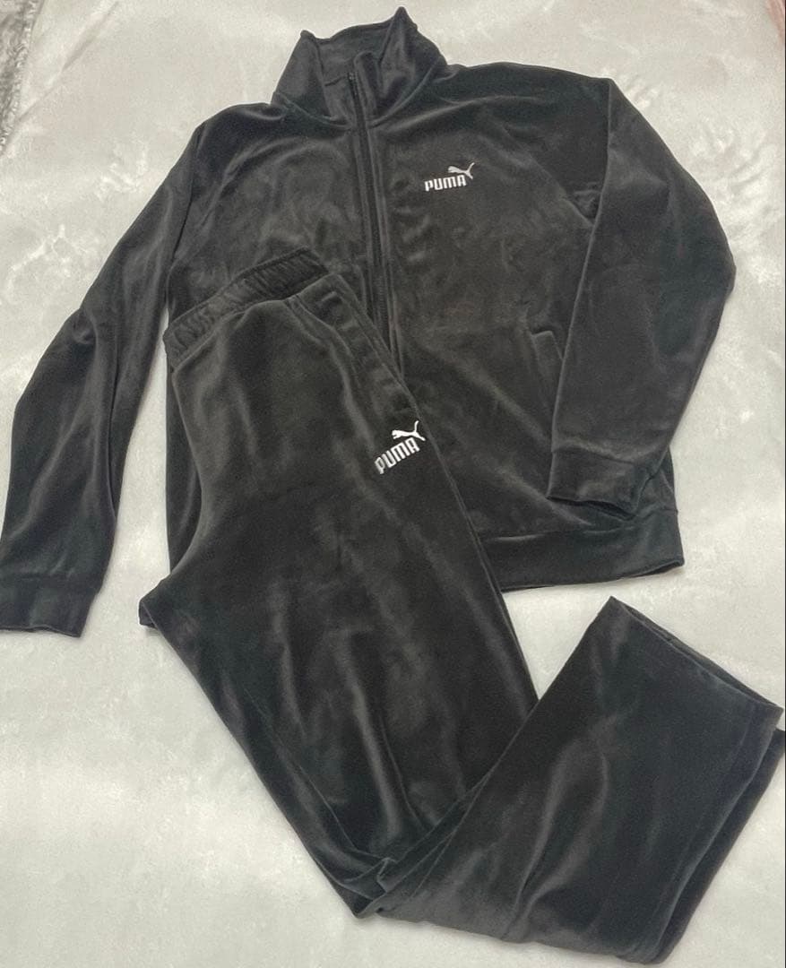 PUMA プーマベロアトラックジャケットセットアップ,(M & XL)