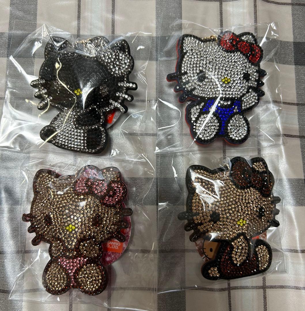 キティちゃん ラインストーンキーホルダー 4種セット② - メルカリ