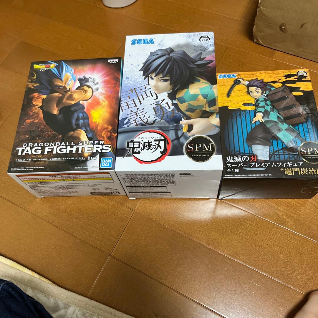 ドラゴンボール　鬼滅の刃　フィギュア