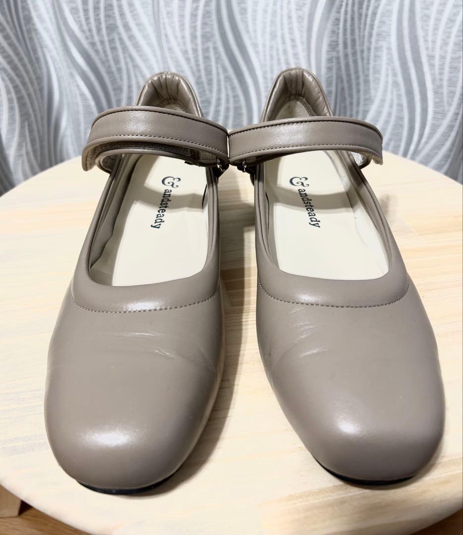 幅狭　甲薄　パンプス