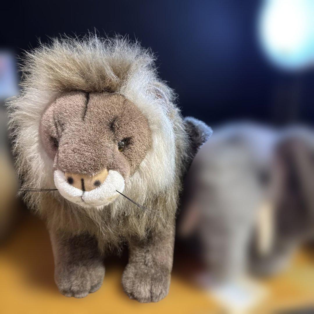 ナカジマコーポレーション製ライオンとゾウのぬいぐるみセット