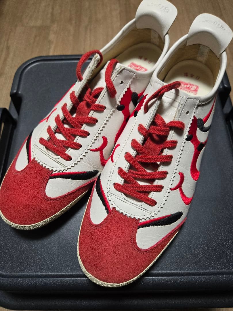 靴 Onitsuka Tiger MEXICO 66 DELUXE Onitsuka Tiger Mexico 66 Delegation Grey Floss Cream 1183C344-400