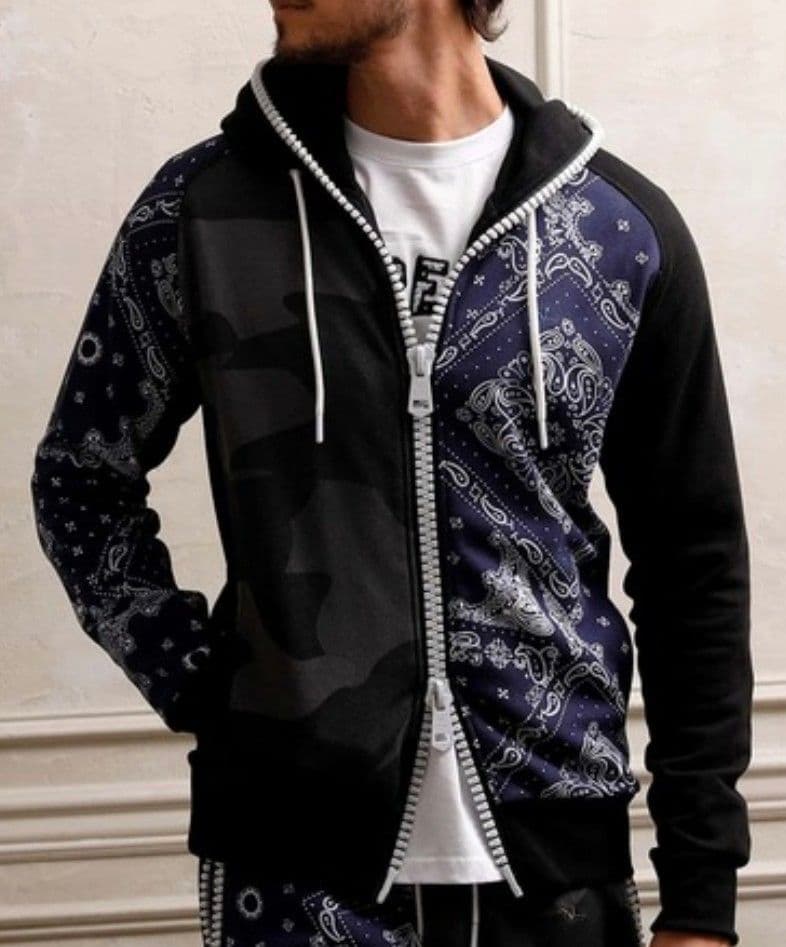 ア*ん様 新品 1PIU1UGUALE3 RELAX カモ×ペイズリー スウェッ