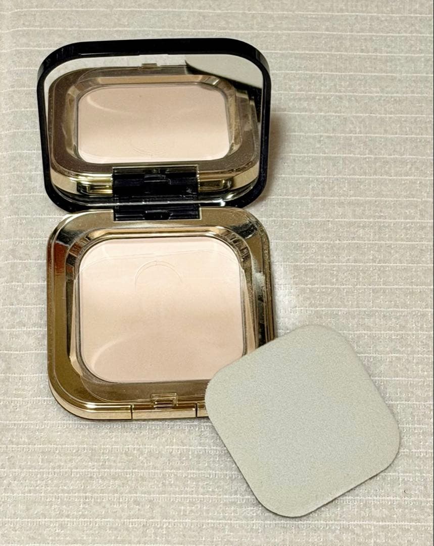 クレ・ド・ポー ボーテ フェイスパウダー クレ・ド・ポー ボーテ」のフェイスパウダーが4年ぶりにリニューアル