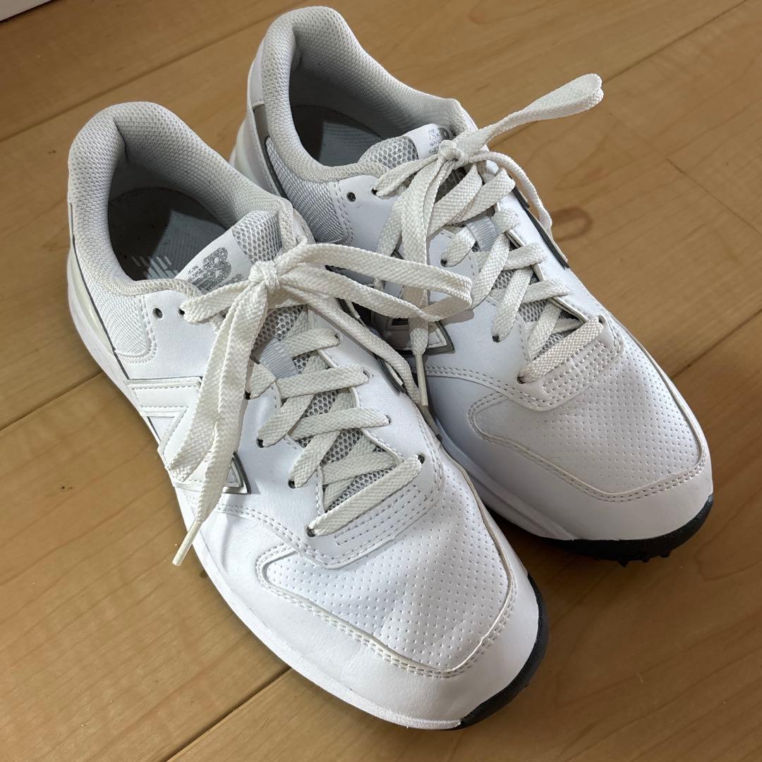 【みーた】New Balance ゴルフシューズ 女性用 23.5cm