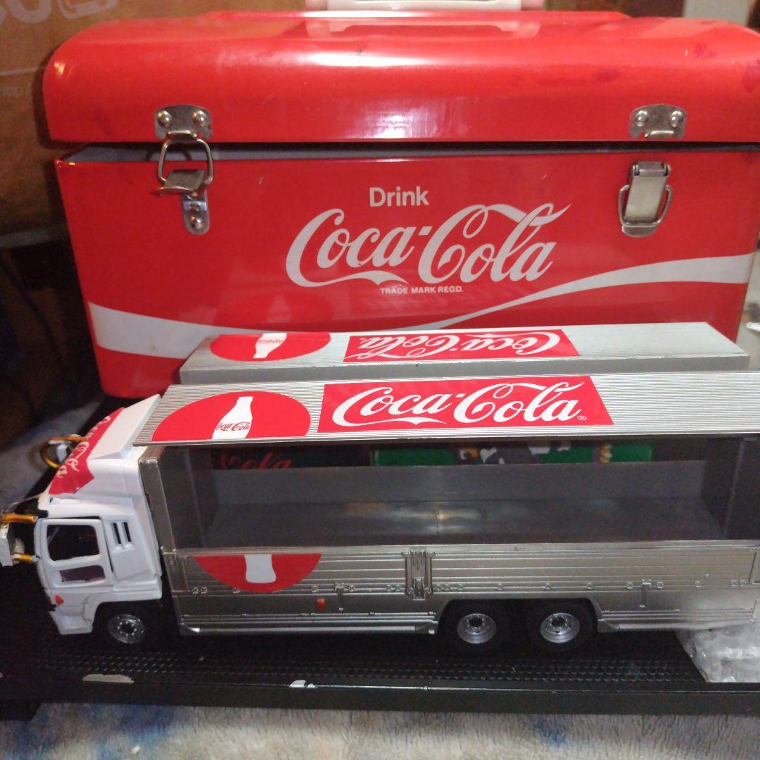 Ｓ★商品Ｎｏ.３７２６★Ｃｏｃａ―Ｃｏｌａ缶バッグ＋積載車＋グラス＋腕時計他色々