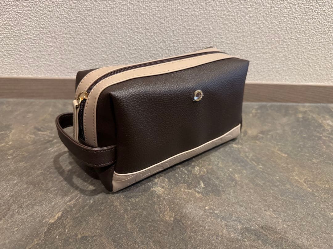 【BVLGARI】エミレーツ航空ファーストクラスアメニティキット（メンズ） エミレーツ航空、新アメニティキットを発表 ブルガリとコラボ - TRAICY