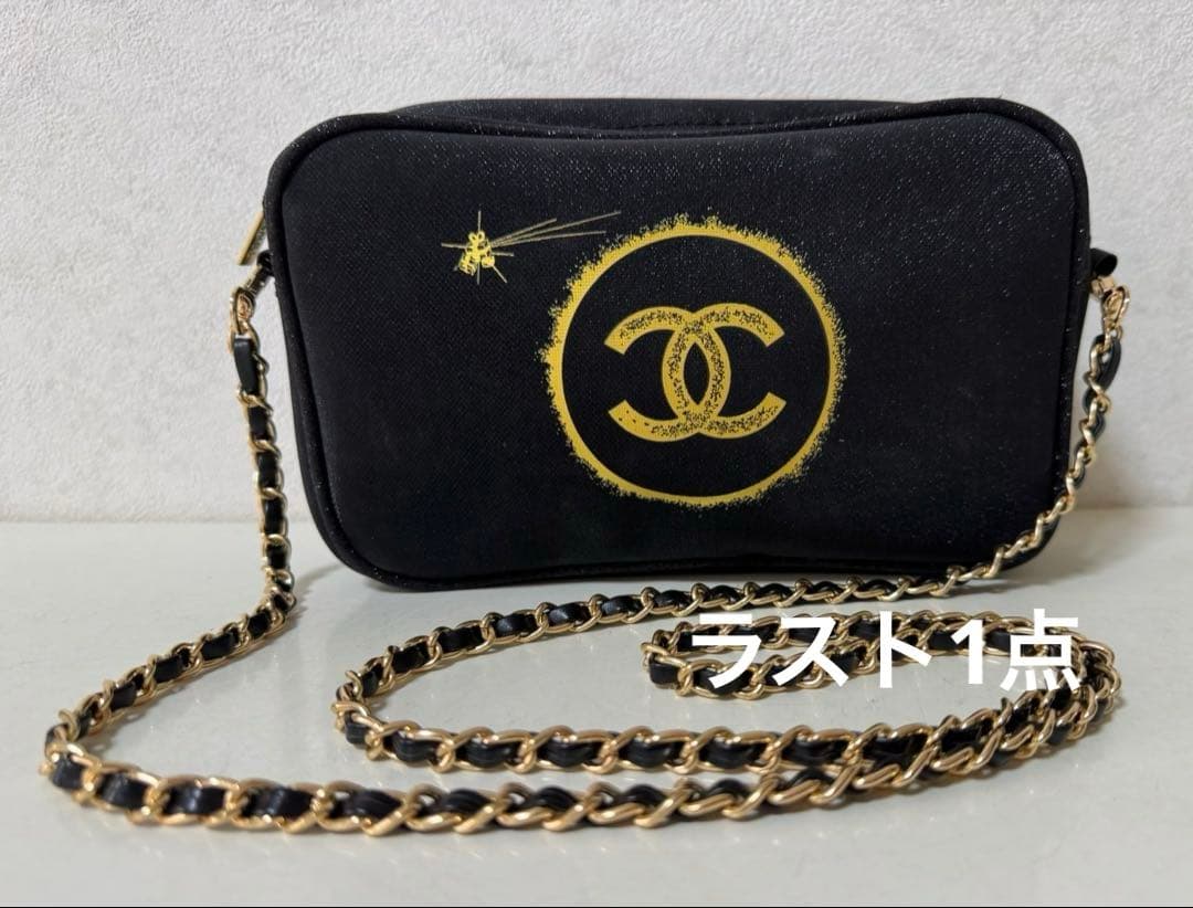 CHANEL 黒ラメチェーン付 ノベルティポーチ ショルダーストラップ付 CHANEL 黒ノベルティコフレポーチ☆新品ラメ入りショルダーストラップ